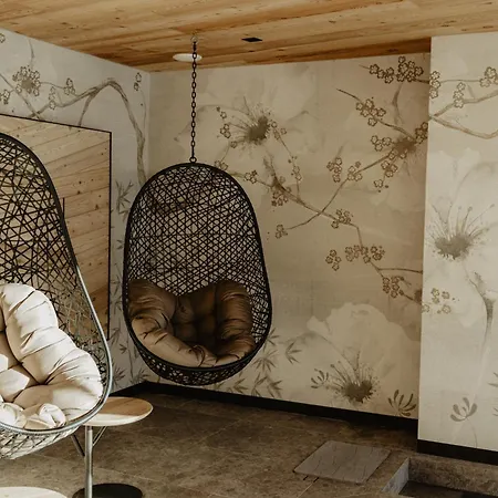 Borgo Antico Mountain