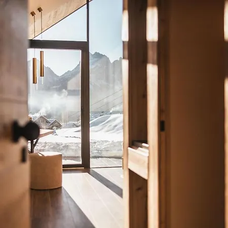 Borgo Antico Mountain Отель типа 